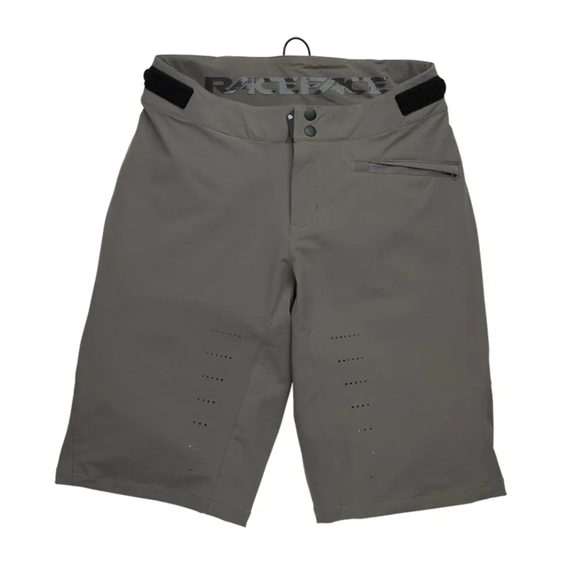 Race Face Indy Women's MTB Baggy Shorts - Charcoal 5 Race Face Indy Women's MTB Baggy Shorts - Charcoal - Image 3