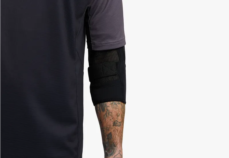 Race Face Ambush Elbow Guard - Stealth 4 Race Face Ambush Elbow Guard - Stealth - Image 2