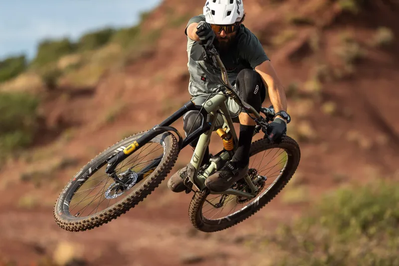 ION K-Sleeve Amp Unisex Knee Pads - Black 7 ION K-Sleeve Amp Unisex Knee Pads - Black - Image 5