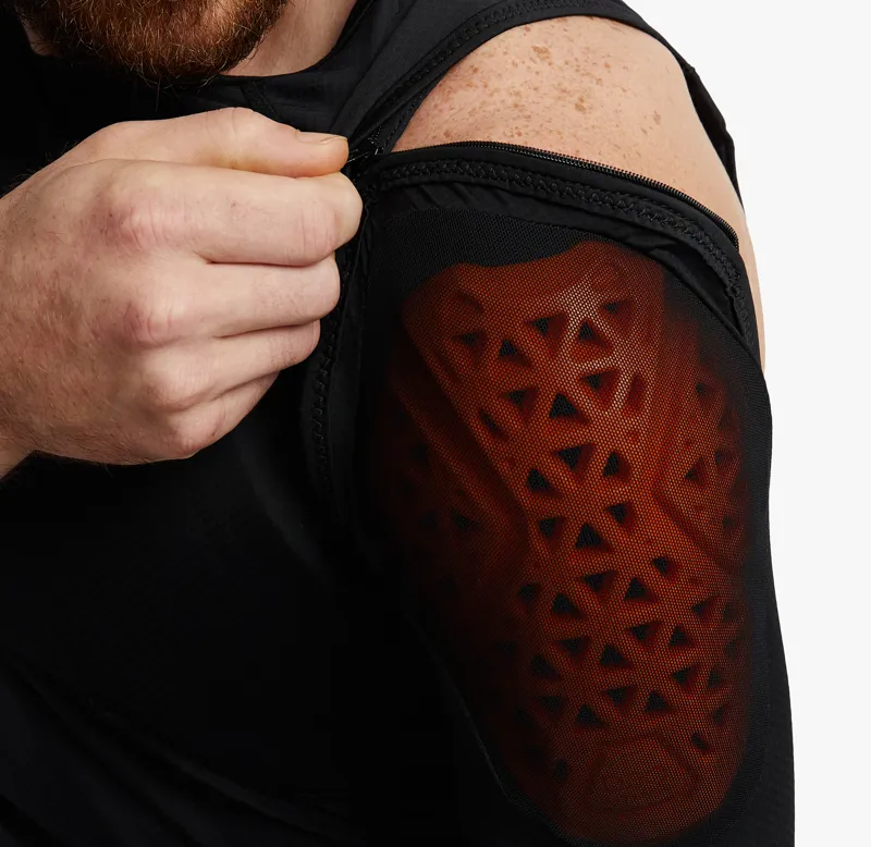 Race Face Ruxton Core Body Armour - Black 4 Race Face Ruxton Core Body Armour - Black - Image 2