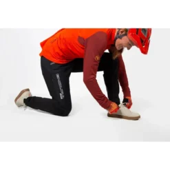 Endura MT500 Freezing Point Women's Trouser - Black -CycloPro Shop 6 476