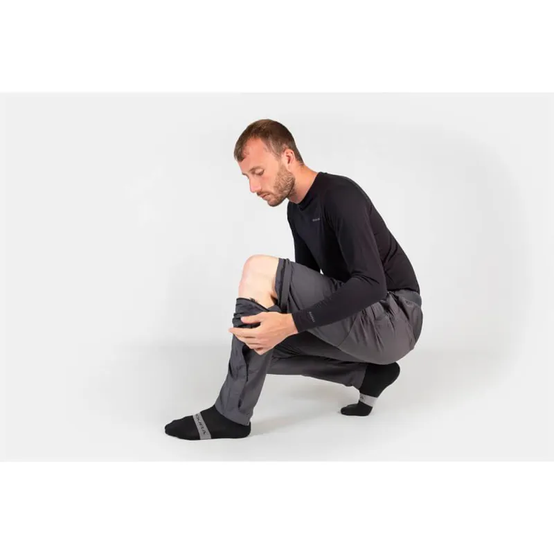 Endura Hummvee Men's MTB Zip-Off Trouser - Grey 8 Endura Hummvee Men's MTB Zip-Off Trouser - Grey - Image 6