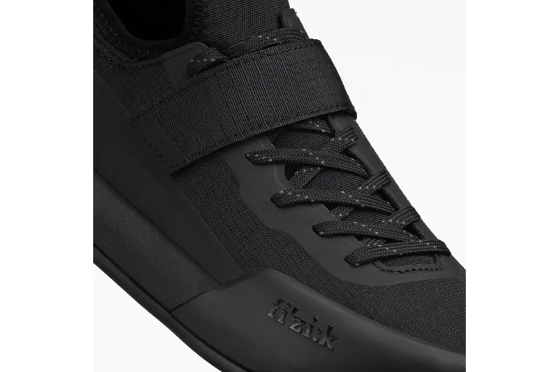 Fizik Gravita Tensor Flat MTB Shoes - Black/Black 10 Fizik Gravita Tensor Flat MTB Shoes - Black/Black - Image 8