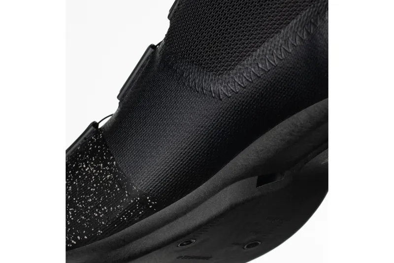 Fizik R4 Tempo Overcurve Wide Road Shoes - Classique 7 Fizik R4 Tempo Overcurve Wide Road Shoes - Classique - Image 5