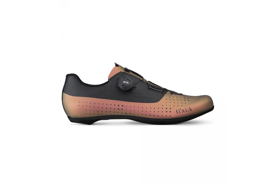 Fizik R4 Tempo Overcurve Wide Road Shoes - White/Black 4 Fizik R4 Tempo Overcurve Wide Road Shoes - White/Black - Image 2