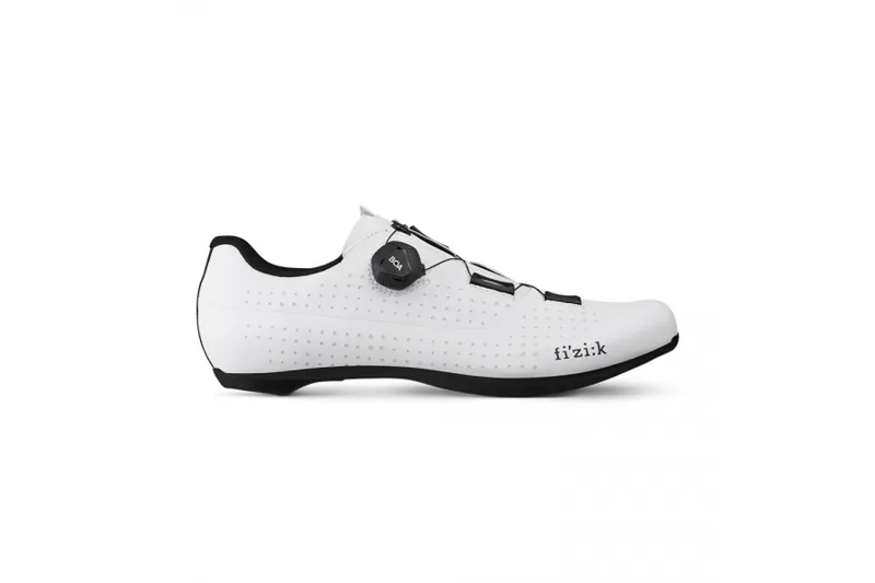 Fizik R4 Tempo Overcurve Wide Road Shoes - White/Black 6 Fizik R4 Tempo Overcurve Wide Road Shoes - White/Black - Image 4