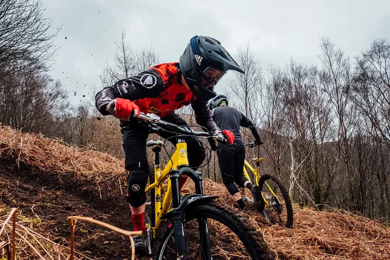 Endura MT500 Full Face Helmet - Black 8 Endura MT500 Full Face Helmet - Black - Image 6