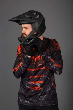 Endura MT500 Full Face Helmet - Black 22 Endura MT500 Full Face Helmet - Black -CycloPro Shop E1518BKBLK 8