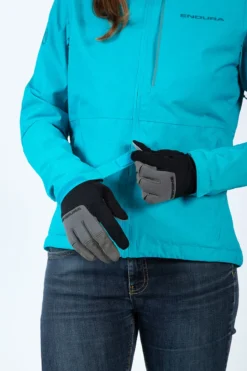 Endura Hummvee Waterproof Women's Hooded Jacket - Pacific Blue 17 Endura Hummvee Waterproof Women's Hooded Jacket - Pacific Blue -CycloPro Shop E9168BPP 7 4