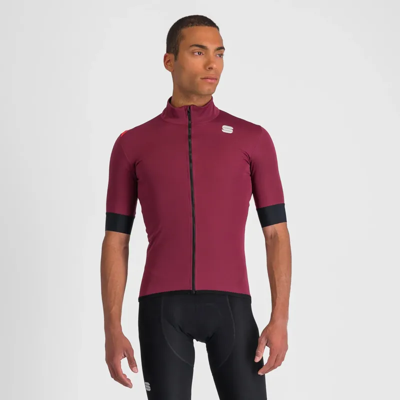 Sportful Fiandre Light NoRain Short Sleeve Men's Jacket - Red Wine 6 Sportful Fiandre Light NoRain Short Sleeve Men's Jacket - Red Wine - Image 4