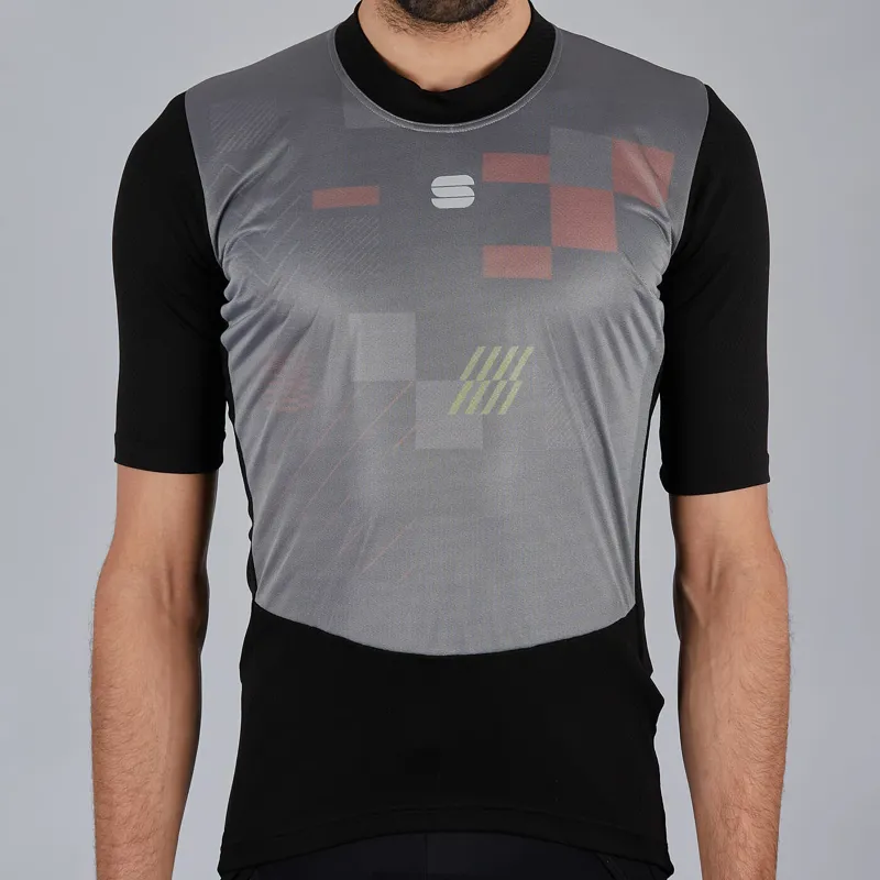 Sportful Fiandre Thermal Layer Short Sleeve Base Layer - Black 5 Sportful Fiandre Thermal Layer Short Sleeve Base Layer - Black - Image 3