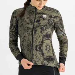 Sportful Escape Supergiara Women's Thermal LS Jersey - Beetle/Black 17 Sportful Escape Supergiara Women's Thermal LS Jersey - Beetle/Black -CycloPro Shop SF21507BeetleBLK 5